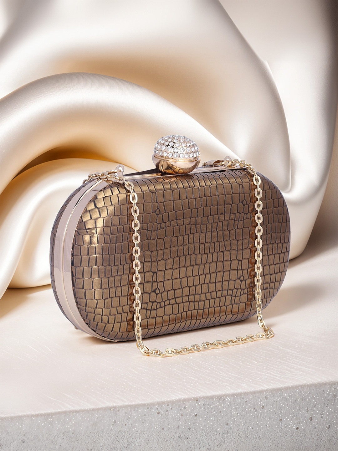 

THE CLOWNFISH Soniva Gold-Toned Textured Box Clutch