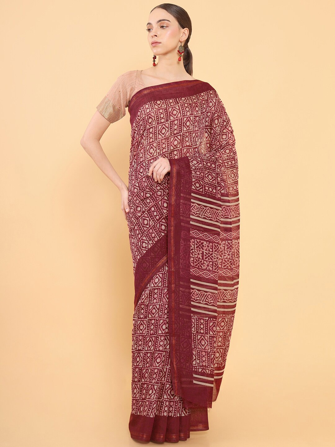 

Soch Maroon & White Batik Silk Blend Saree