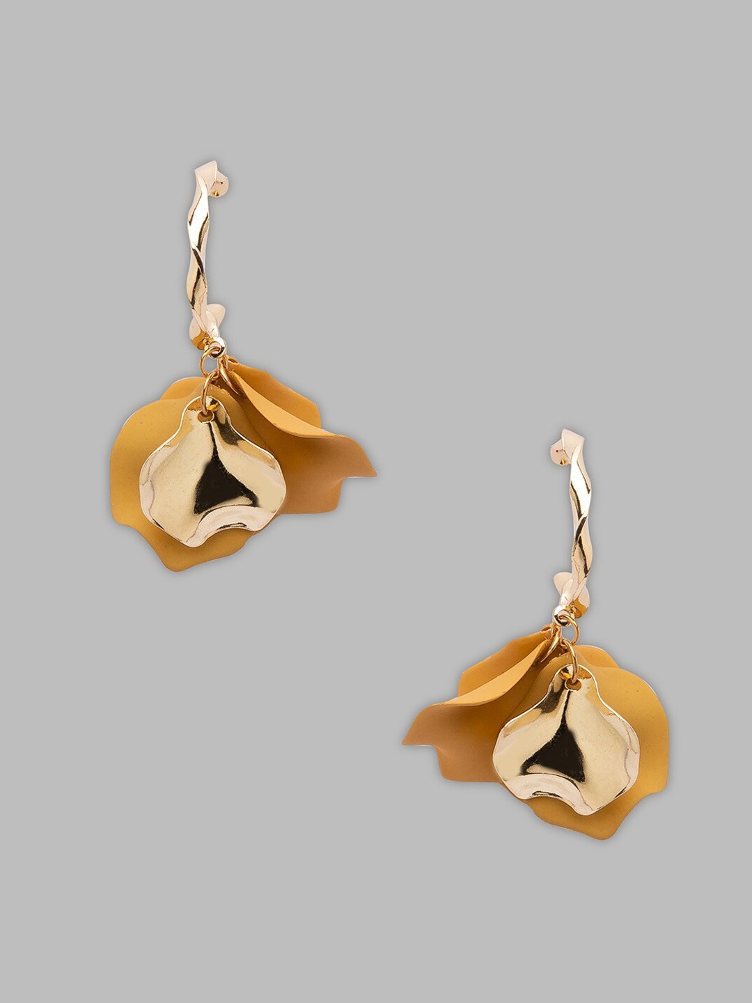 

Globus Mustard Gold-Plated Contemporary Drop Earrings