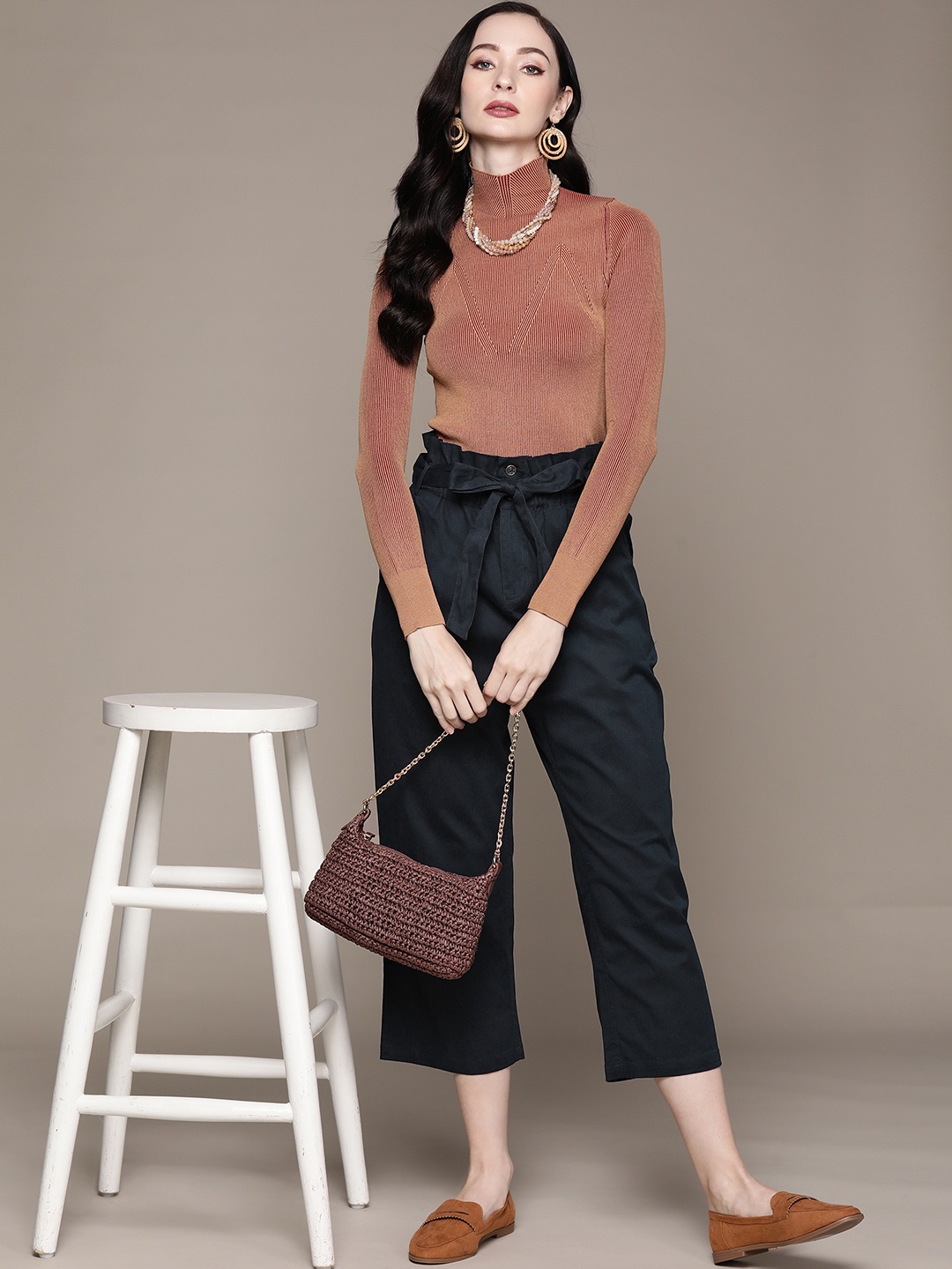 

aarke Ritu Kumar Women Tie-Up Detail Crop Parallel Trousers, Navy blue