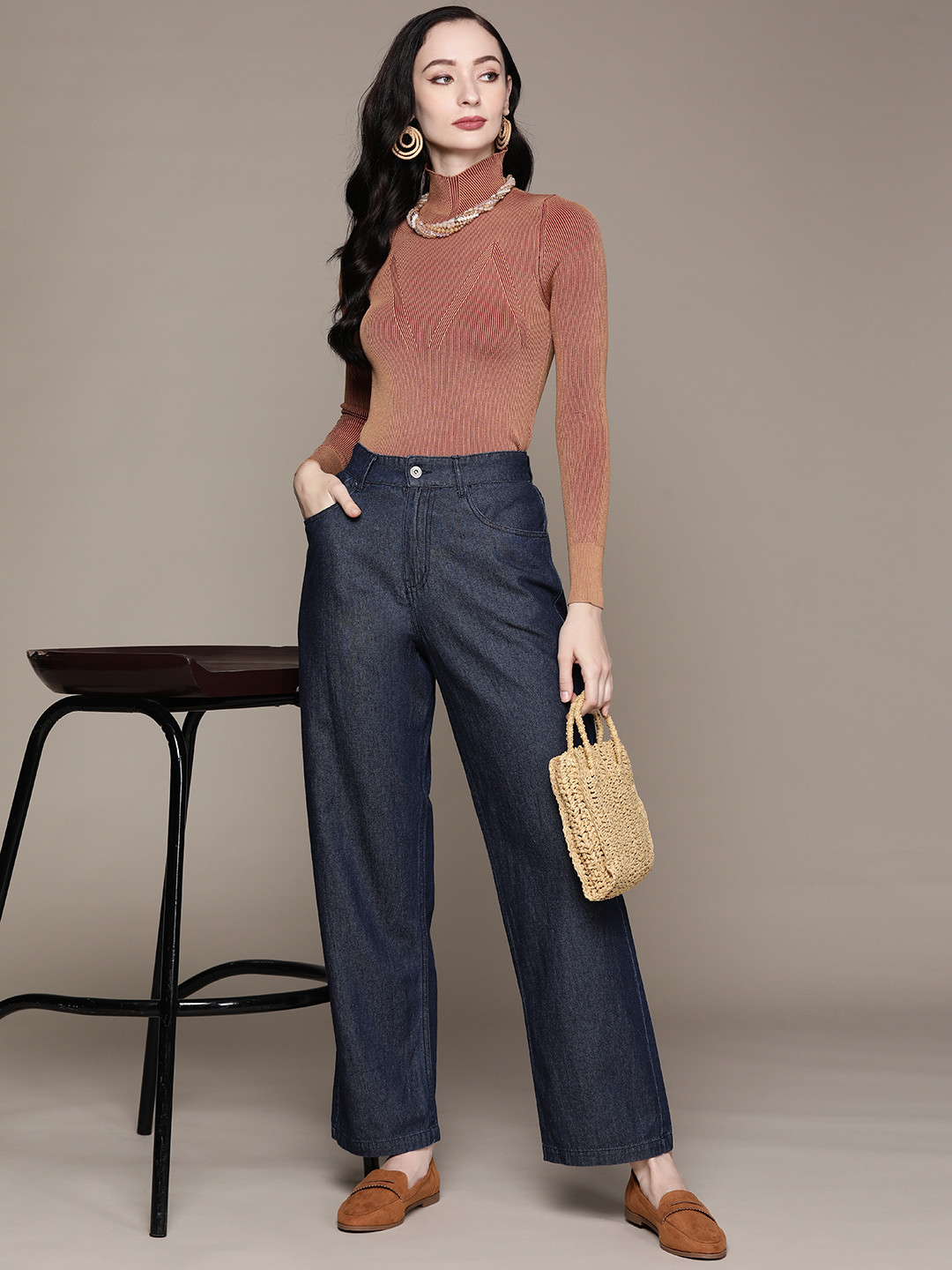 

aarke Ritu Kumar Women Solid Relaxed Trousers, Blue