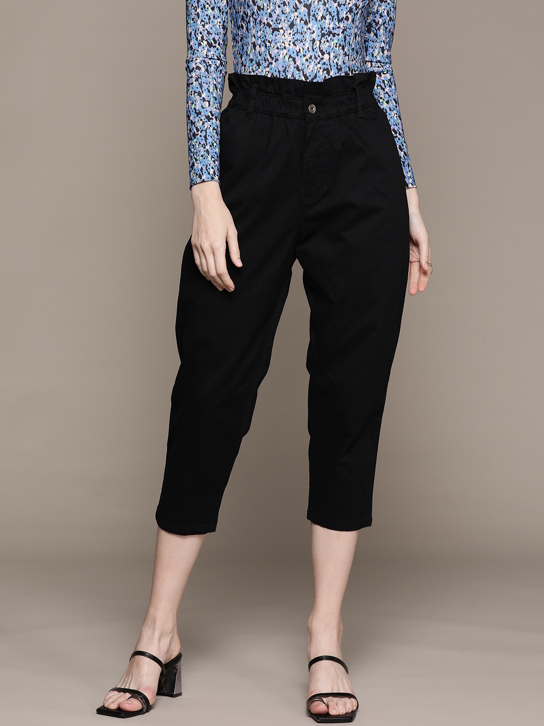 

aarke Ritu Kumar Women Solid Relaxed Straight Leg Trousers, Black