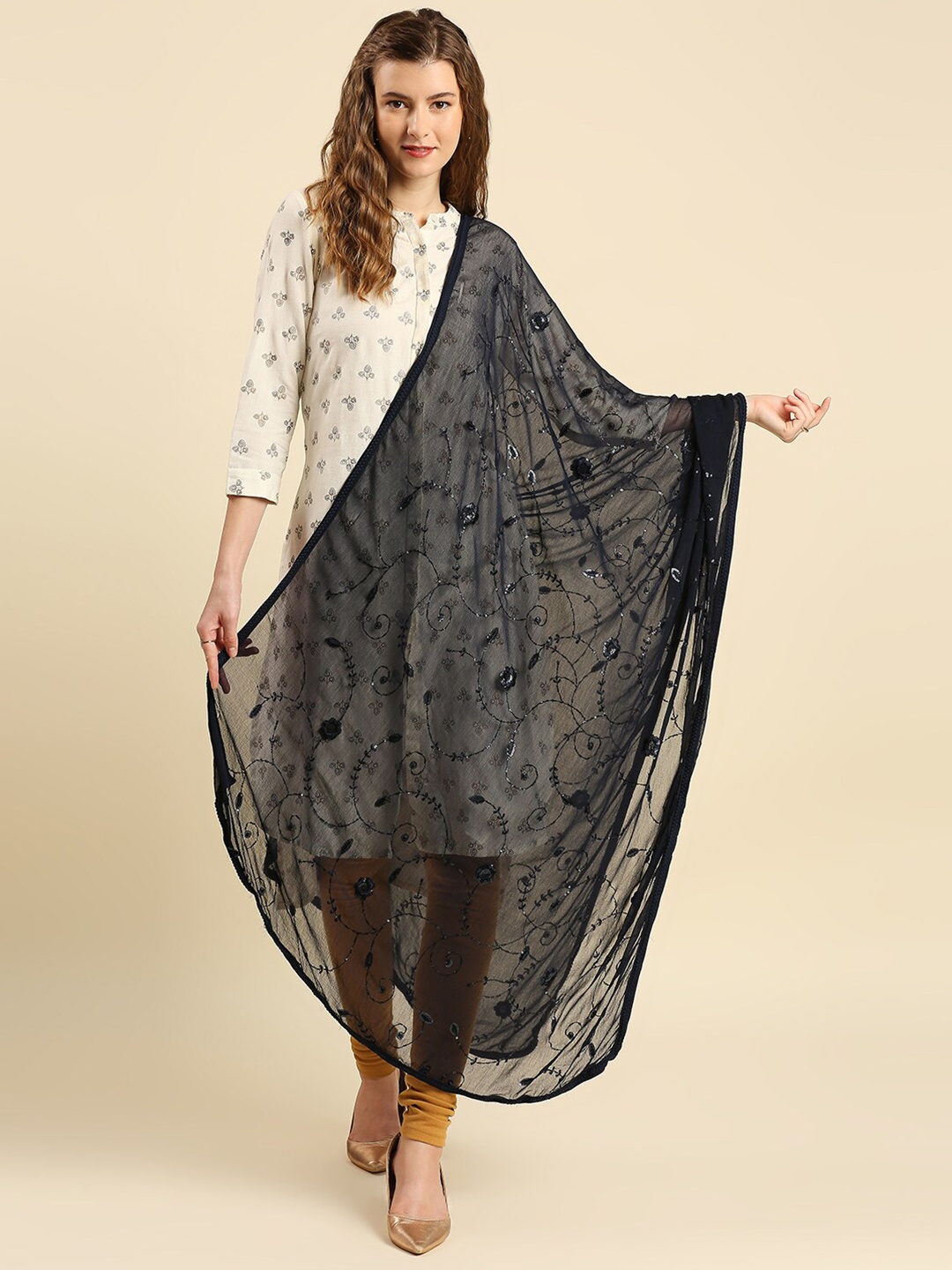 

Dupatta Bazaar Women Navy Blue & Black Embroidered Dupatta with Sequinned