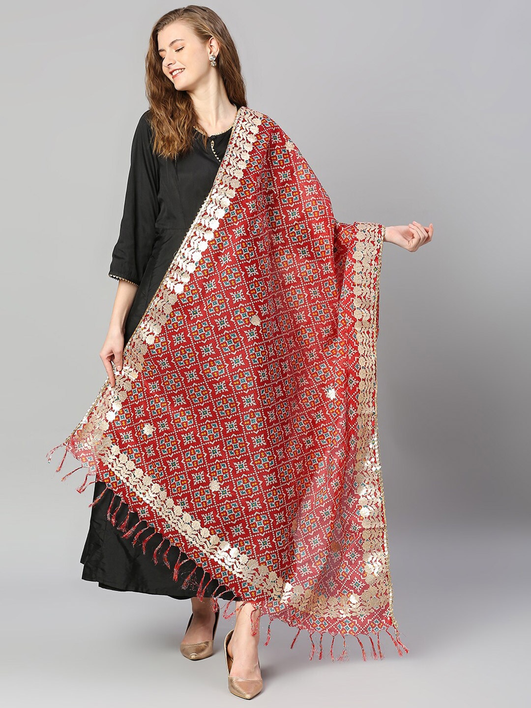 

Dupatta Bazaar Women Red & Blue Printed Dupatta with Gotta Patti