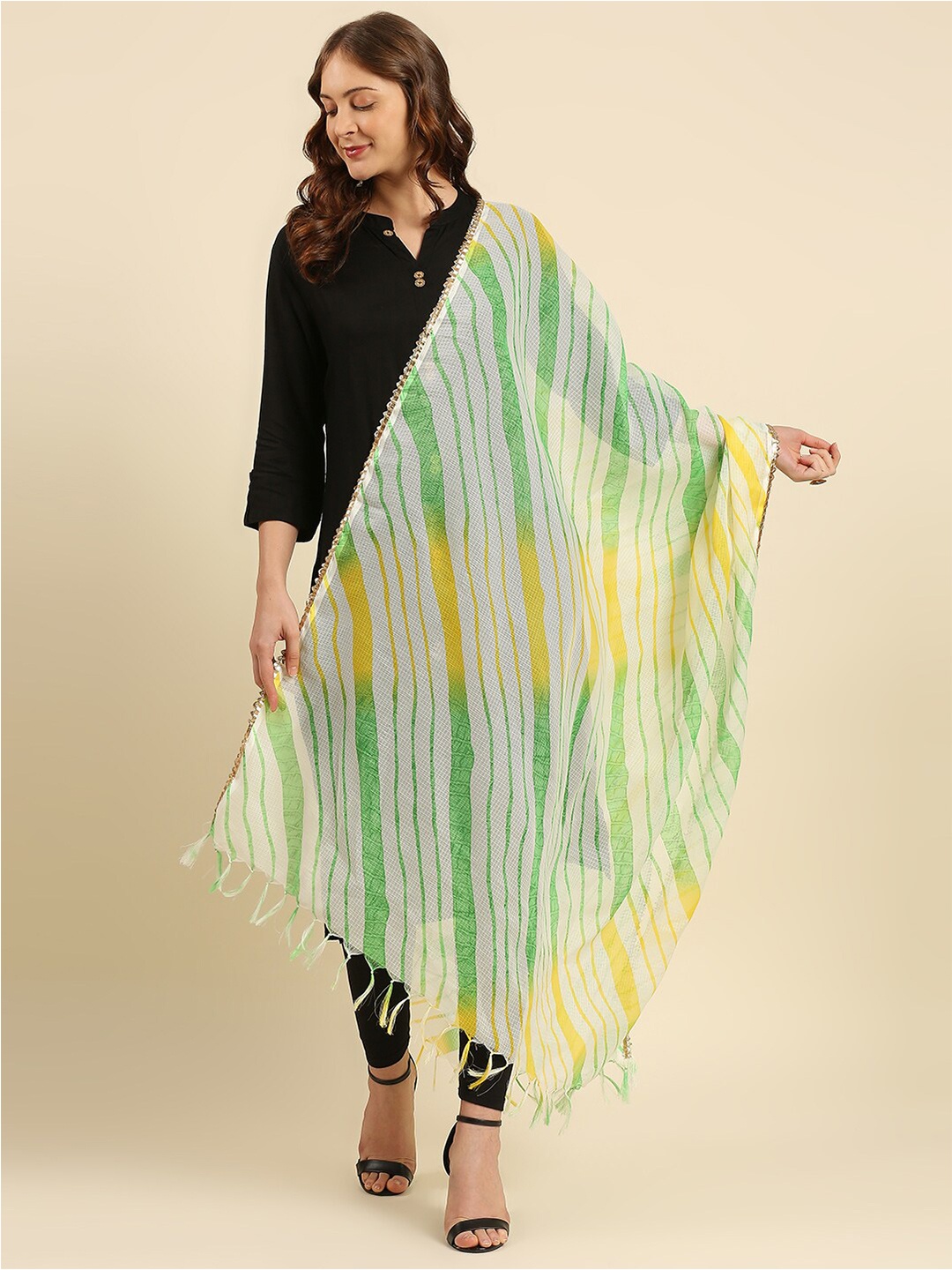 

Dupatta Bazaar Green & Off White Printed Leheriya Dupatta