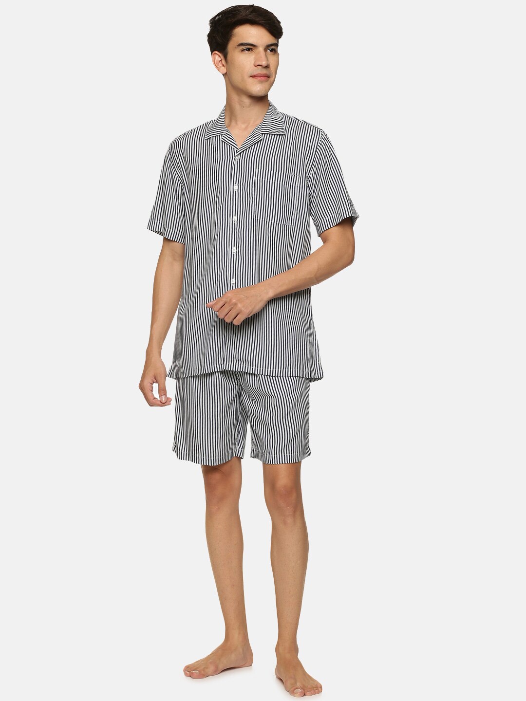 

DON VINO Men Black and White Striped Shirt and Shorts Co-Ords Set