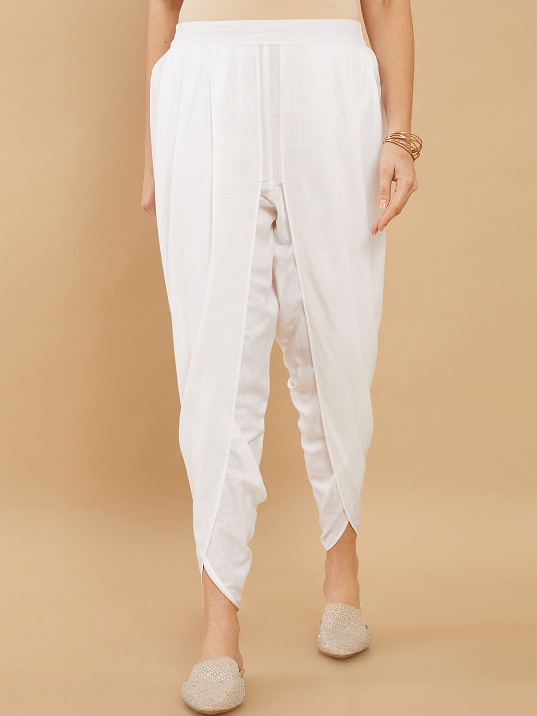 

Soch Women White Solid Dhoti Pant