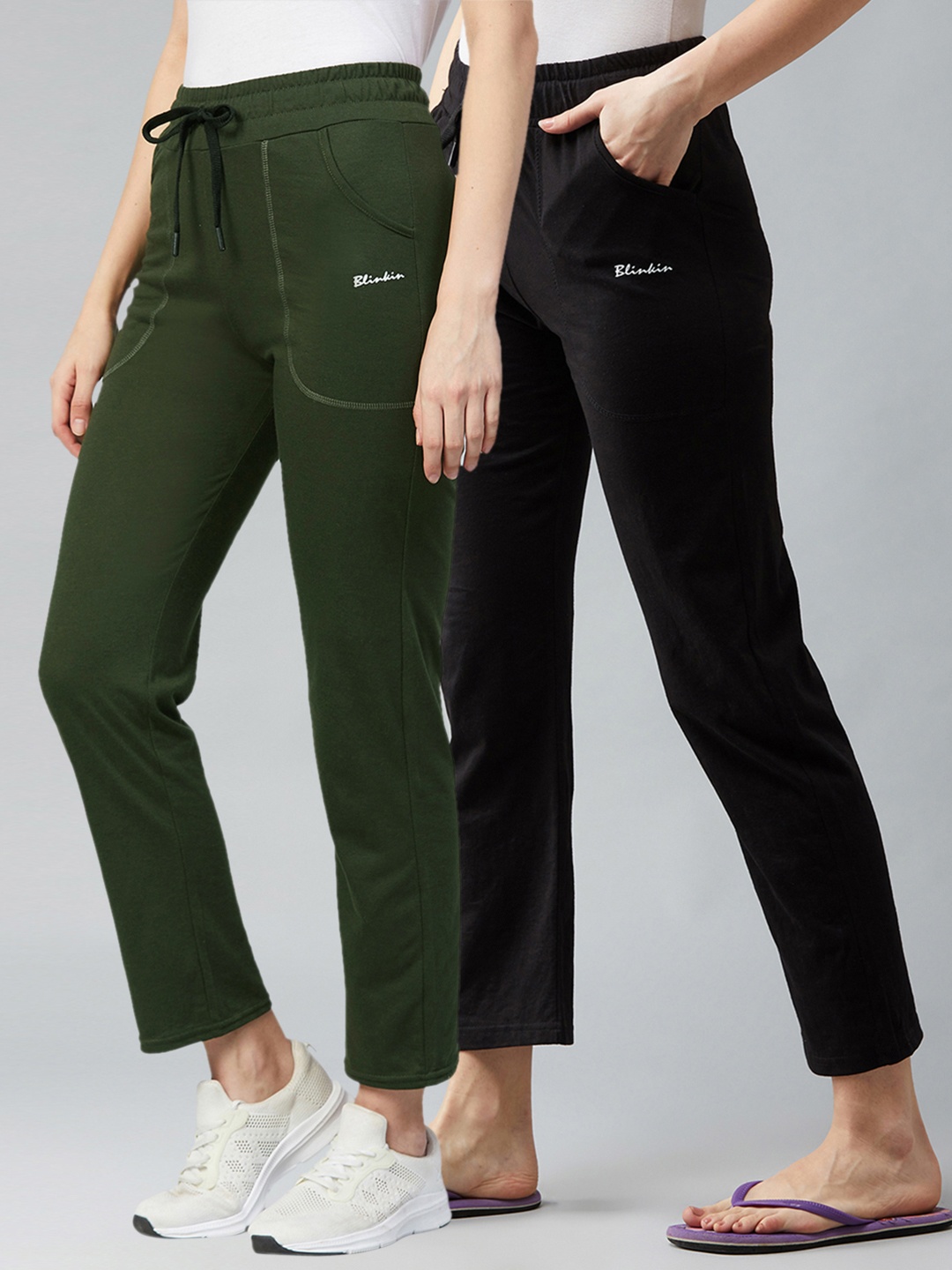 

Blinkin Women Pack of 2 Black & Dark Green Solid Pure Cotton Track Pants