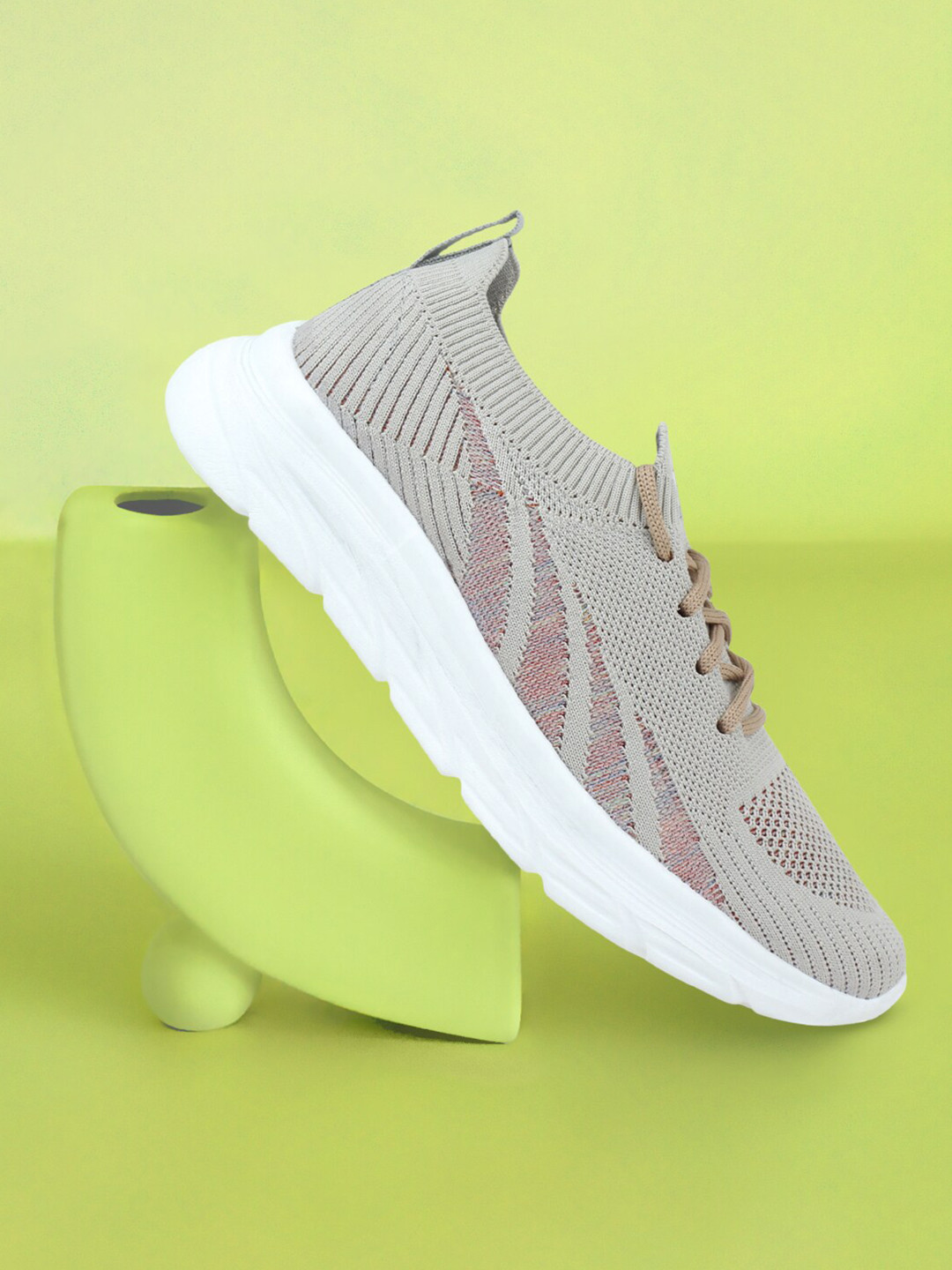 

Champs Men Beige DARING Running Non-Marking Shoes