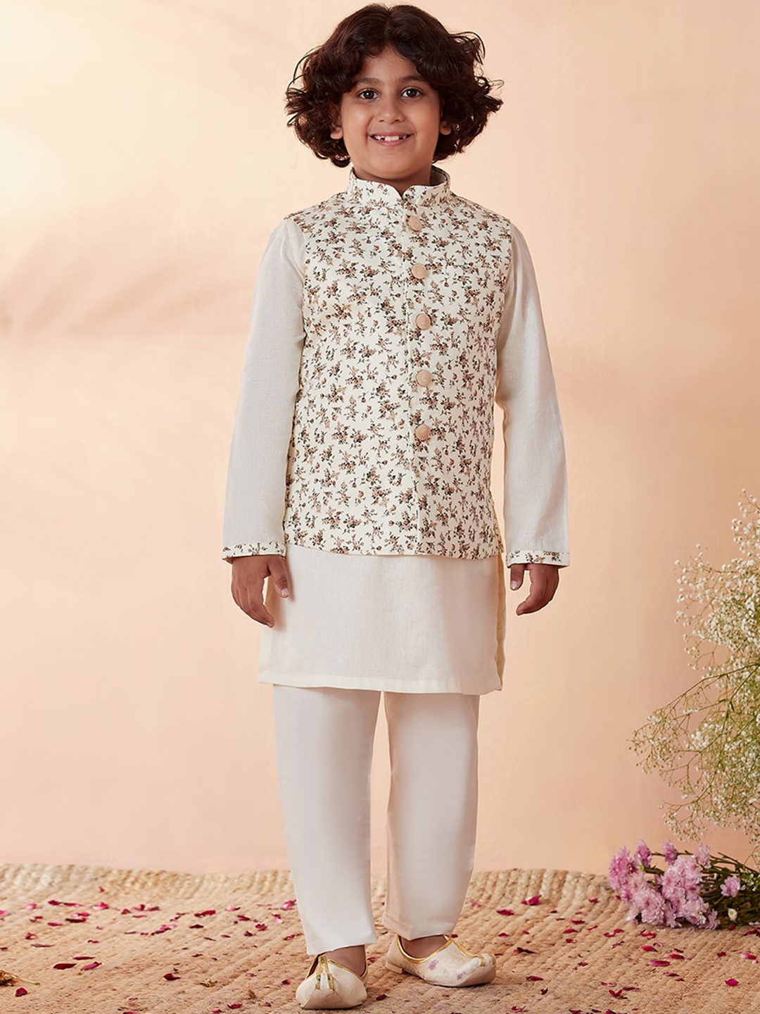 

Manyavar Boys Off White Solid Linen Kurta with Pyjamas and Nehru Jacket