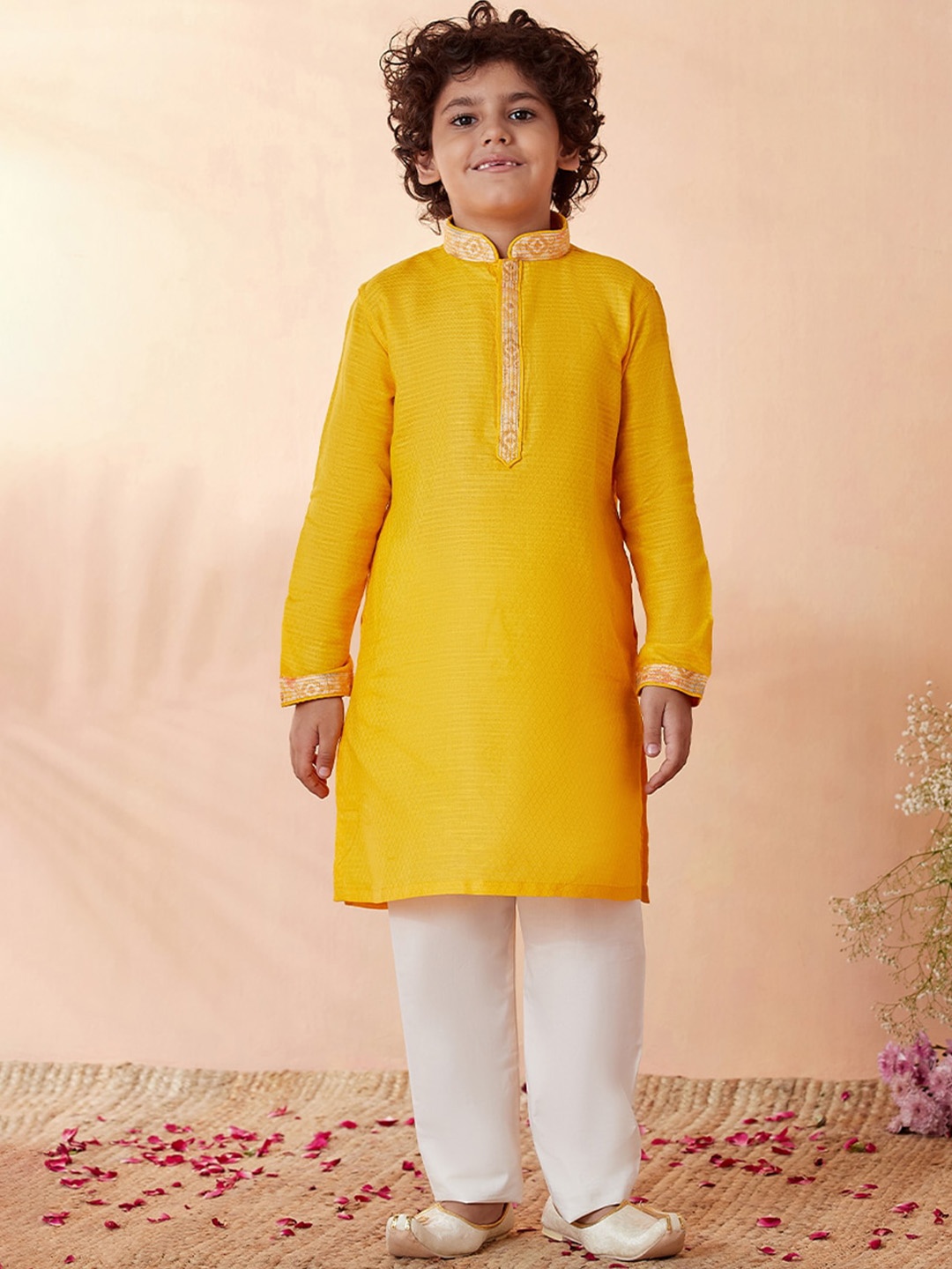 

Manyavar Boys Thread Work Kurta with Pyjamas, Yellow