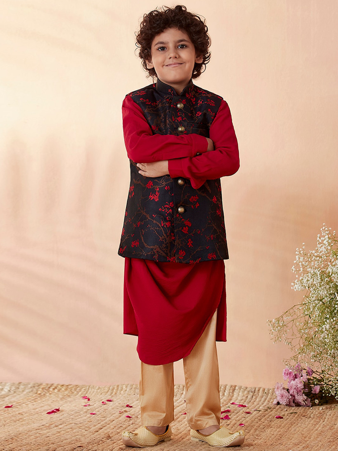 

Manyavar Boys Red Floral Kurta and Pyjamas with Nehru Jacket