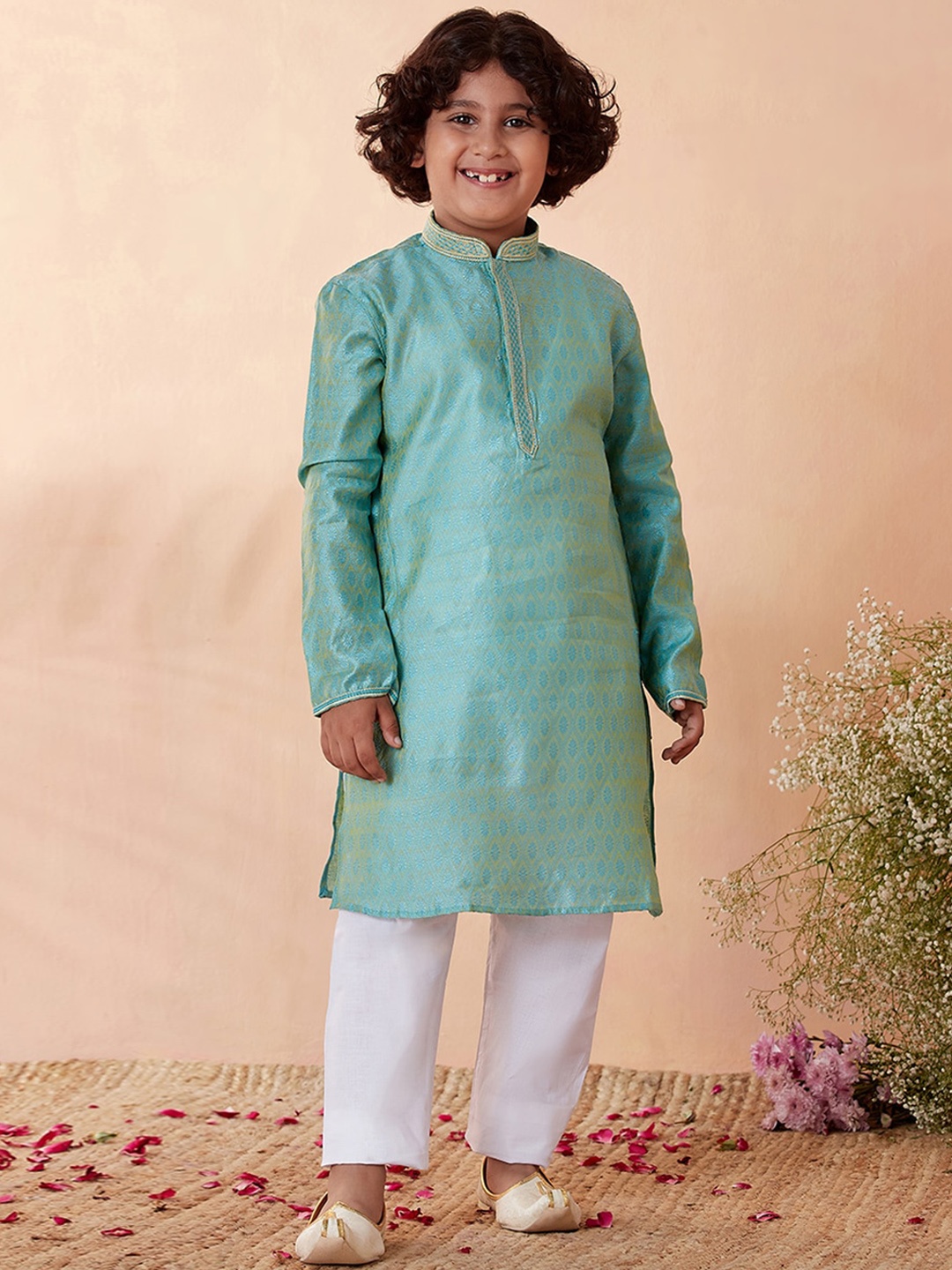

Manyavar Boys Ethnic Motifs Woven Design Kurta with Pyjamas, Turquoise blue
