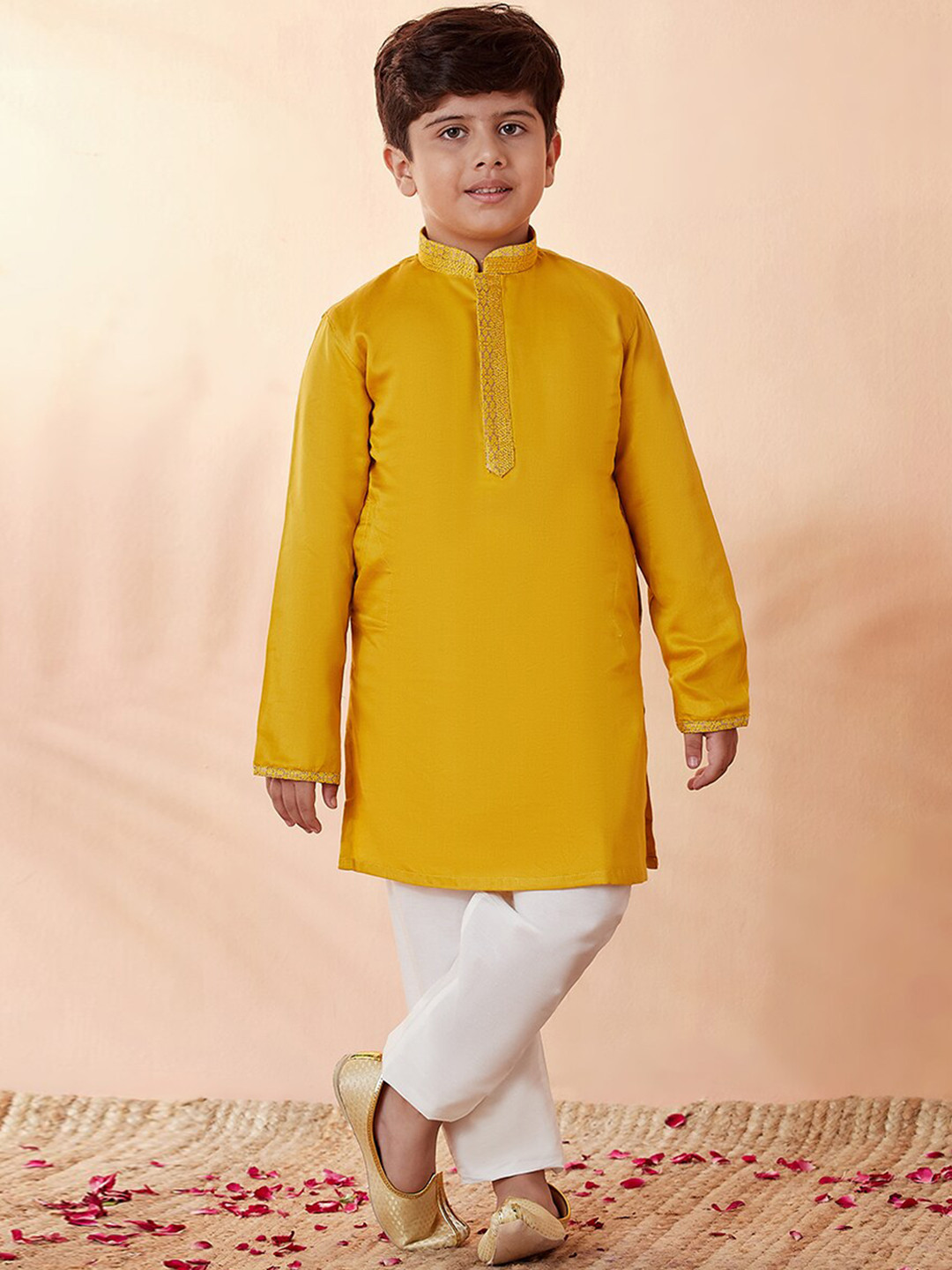 

Manyavar Boys Kurta with Pyjamas, Yellow