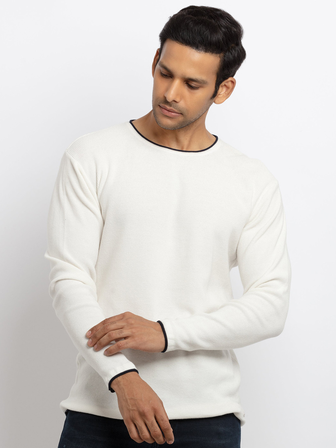 

Status Quo Men Off White Cotton Pullover