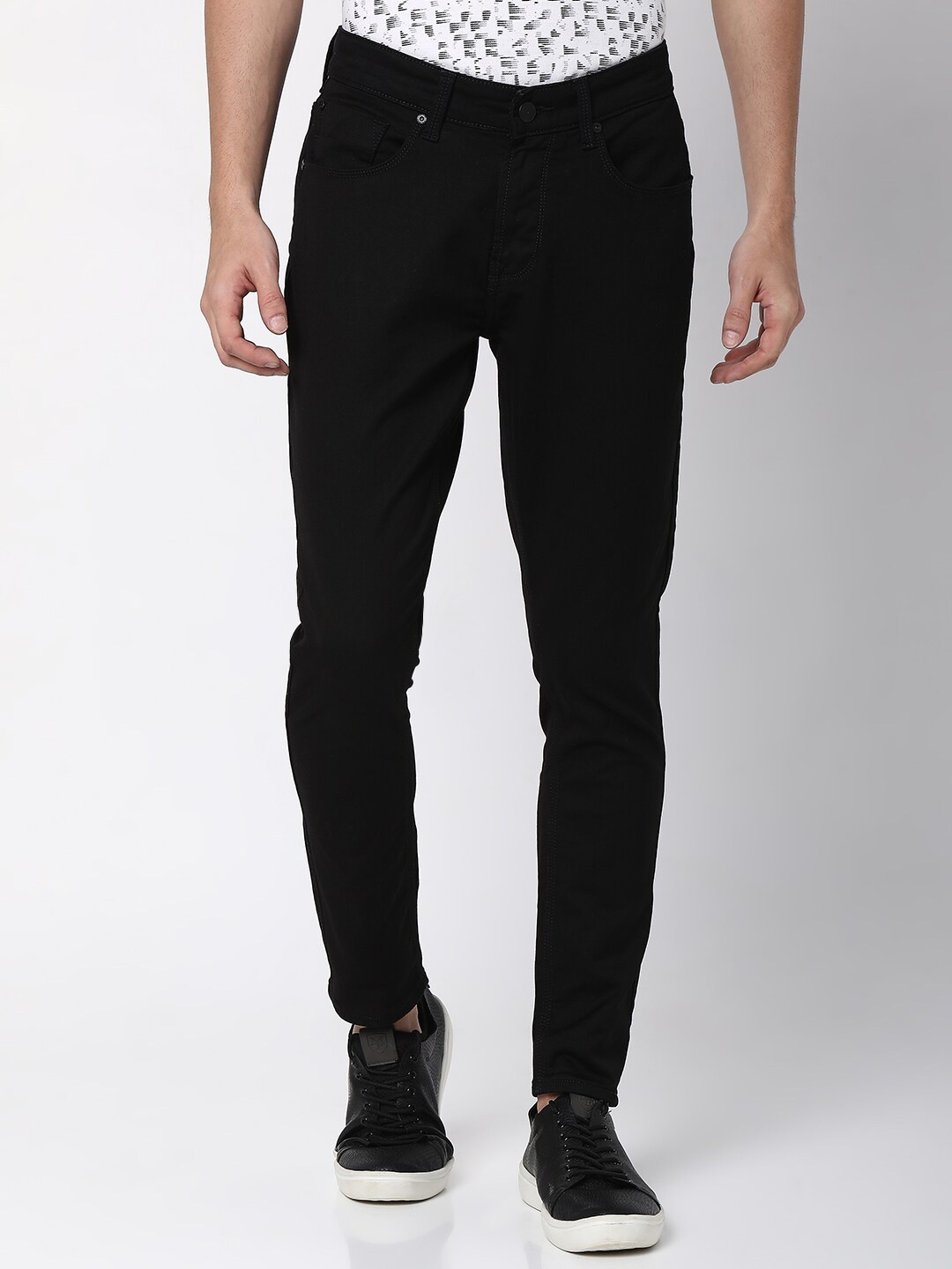 

SPYKAR Men Black Cotton Slim Fit Jeans