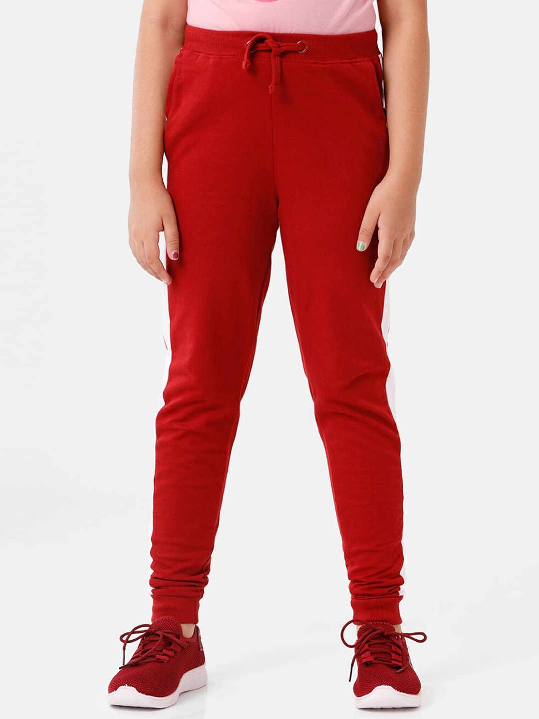 

De Moza Girls Maroon Solid Cotton Joggers Trousers
