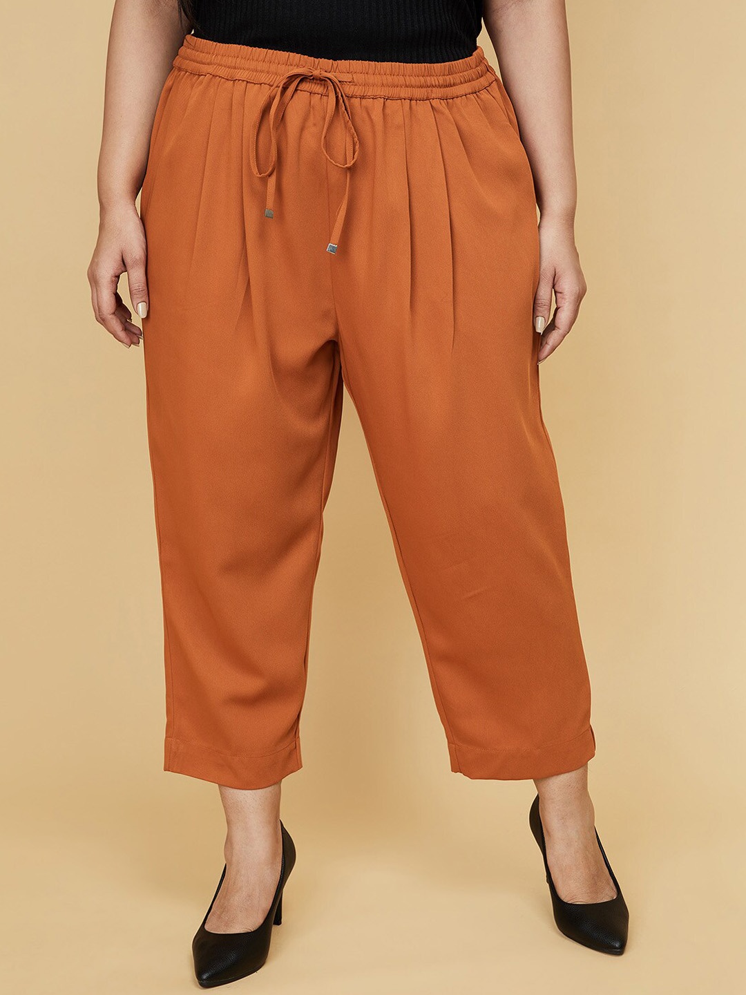 

max Women Rust Pleated Trousers