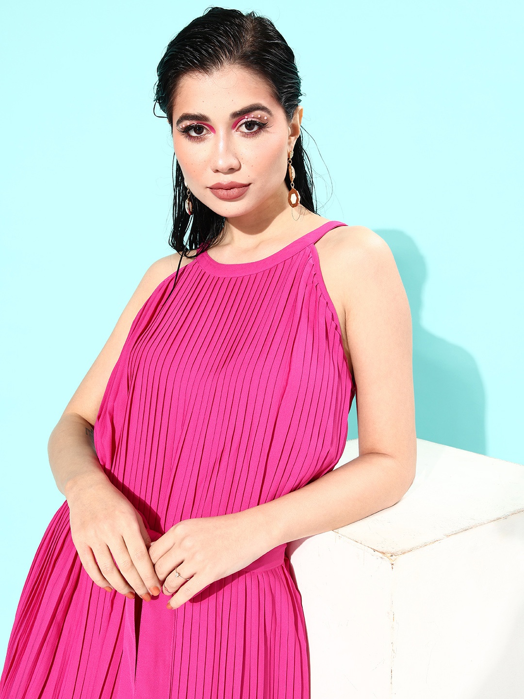 

Mast & Harbour Pink Solid Accordion Pleated A-Line Midi Dress