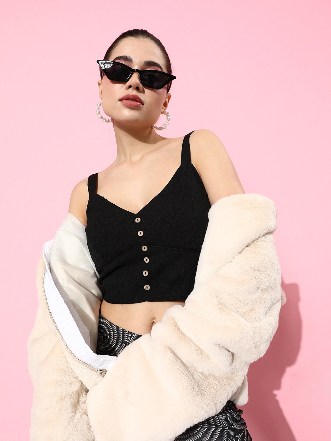 

Mast & Harbour Midnight Black Underbust Curve College Cool Super Cropped Top