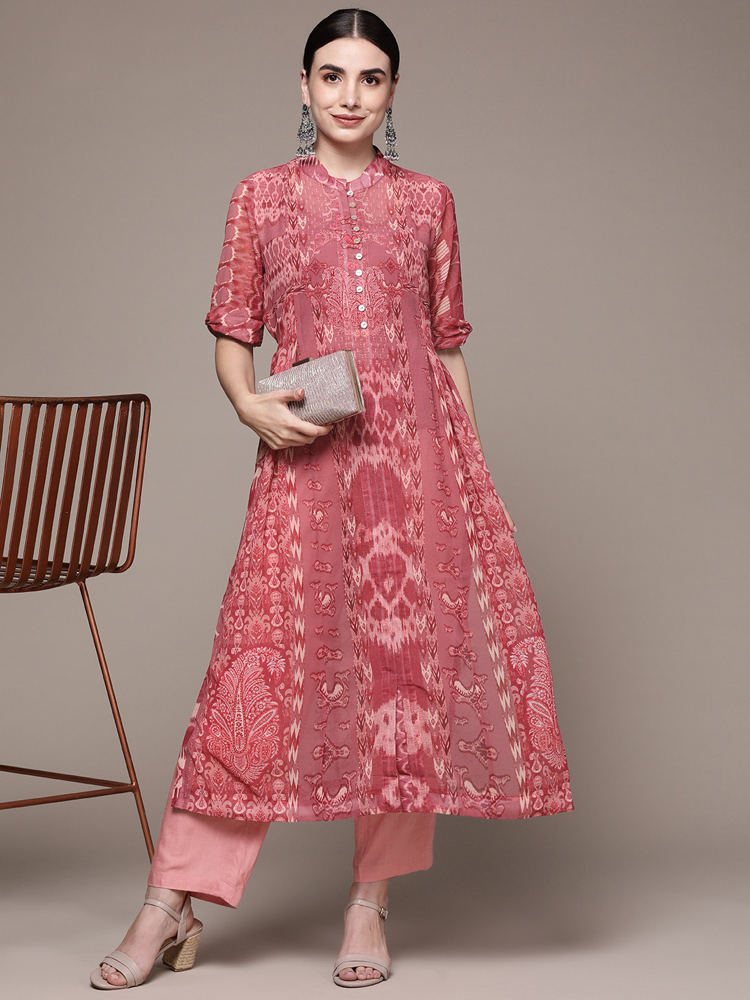 

aarke Ritu Kumar Women Pink Printed Kurta with Trousers with Camisole