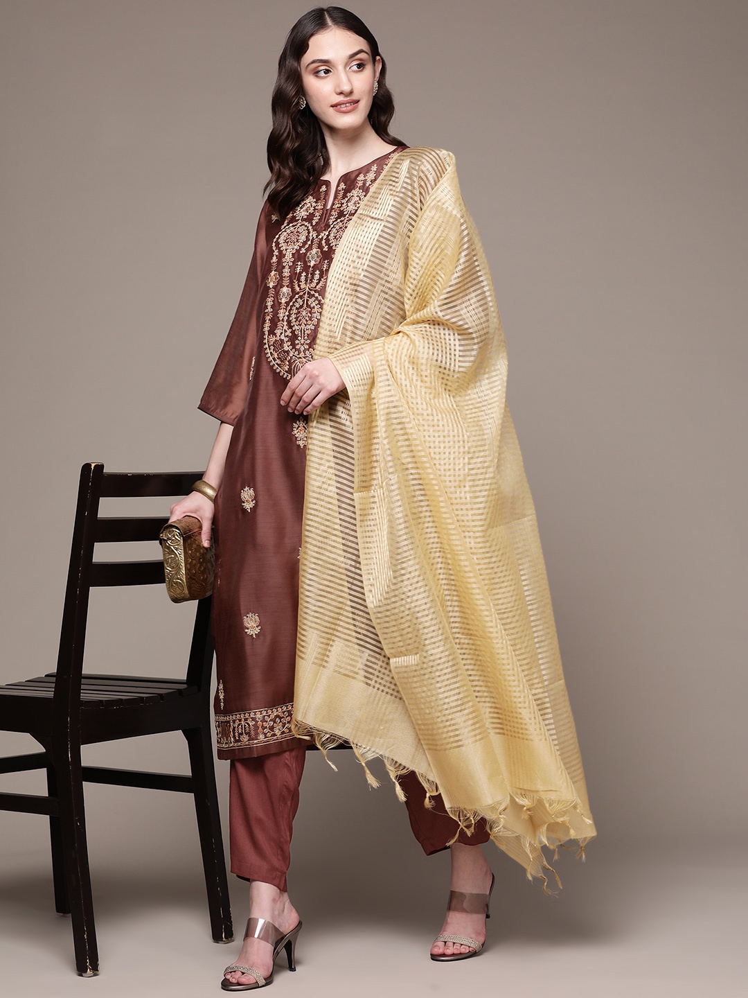 

aarke Ritu Kumar Women Brown Printed Thread Work Kurta with Trousers & With Dupatta