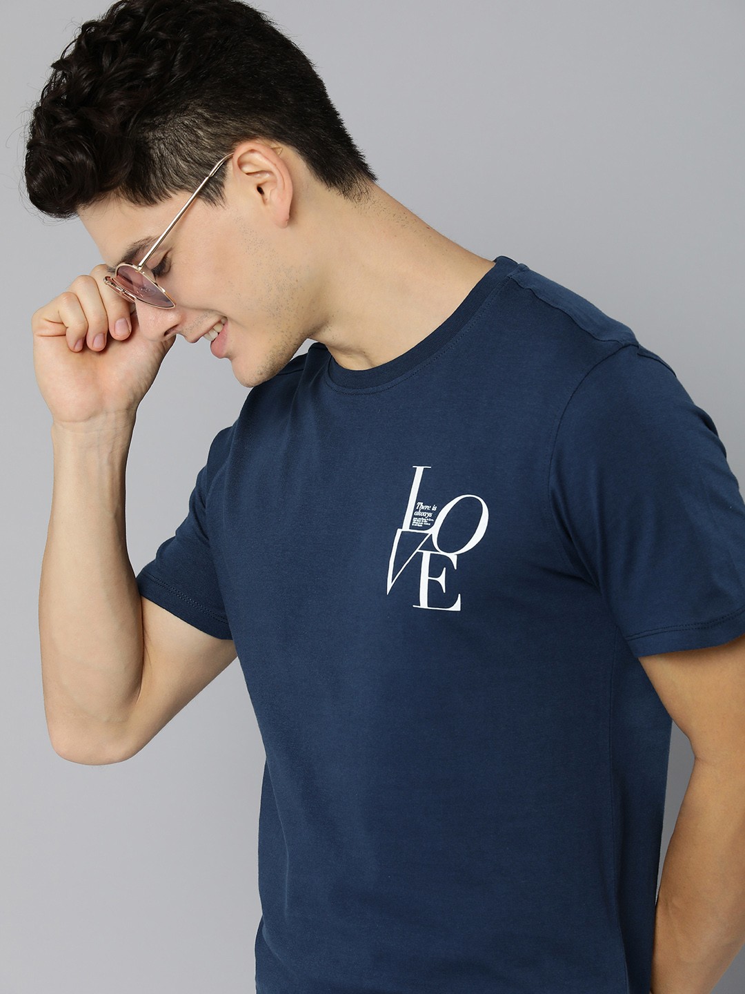 

Mast & Harbour Men Pure Cotton Typography Printed T-shirt, Navy blue