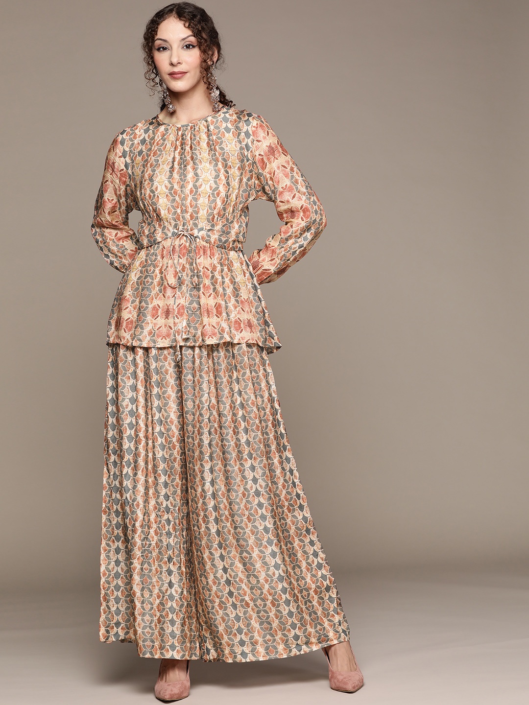 

Ritu Kumar Women Green Printed Kurti with Palazzos