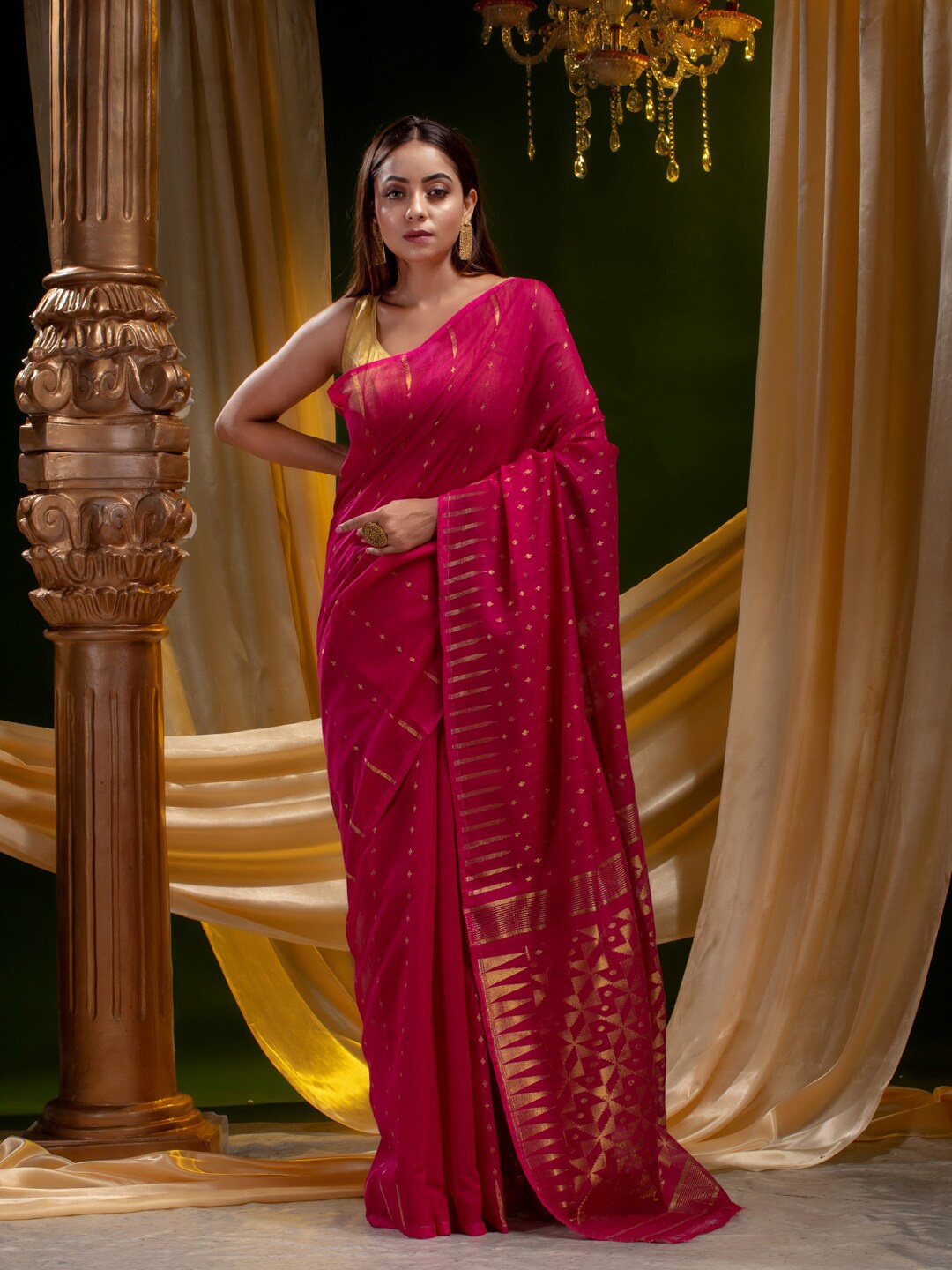 

Mitera Pink & Gold-Toned Ethnic Motifs Zari Silk Cotton Saree
