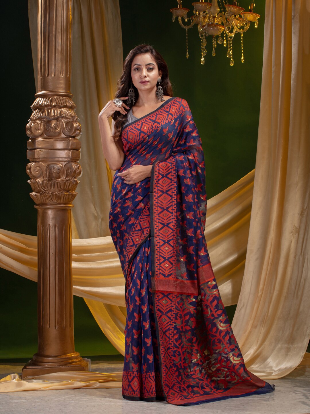 

Mitera Navy Blue & Red Kalamkari Silk Cotton Heavy Work Saree
