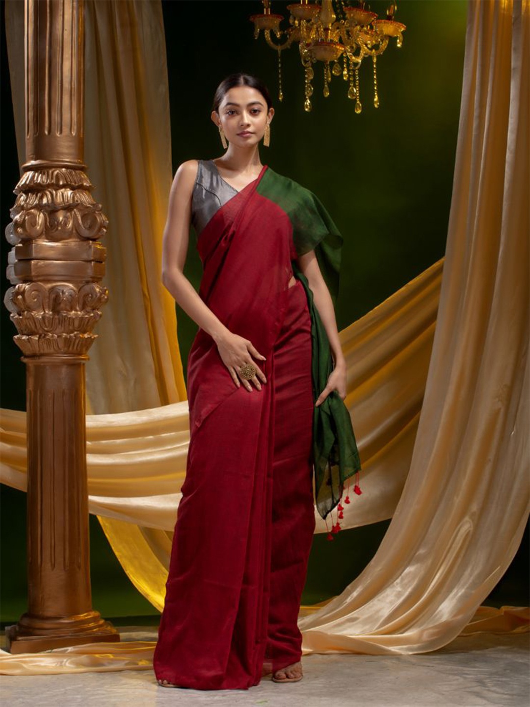 

Mitera Red & Green Colourblocked Pure Cotton Heavy Work Saree