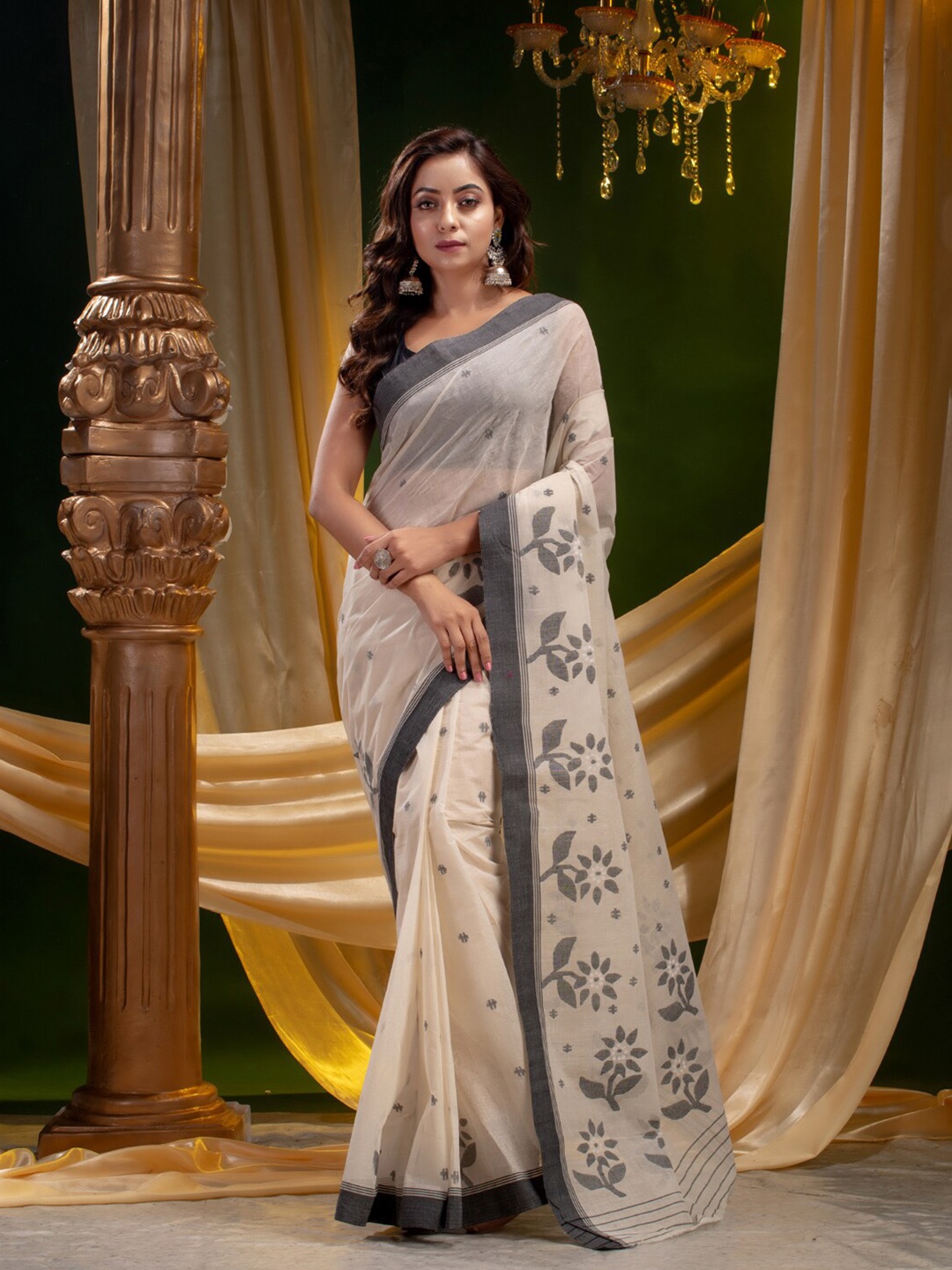 

Mitera Cream-Coloured & Grey Floral Pure Cotton Saree