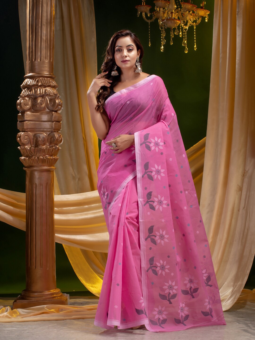 

Mitera Pink & White Woven Design Pure Cotton Saree