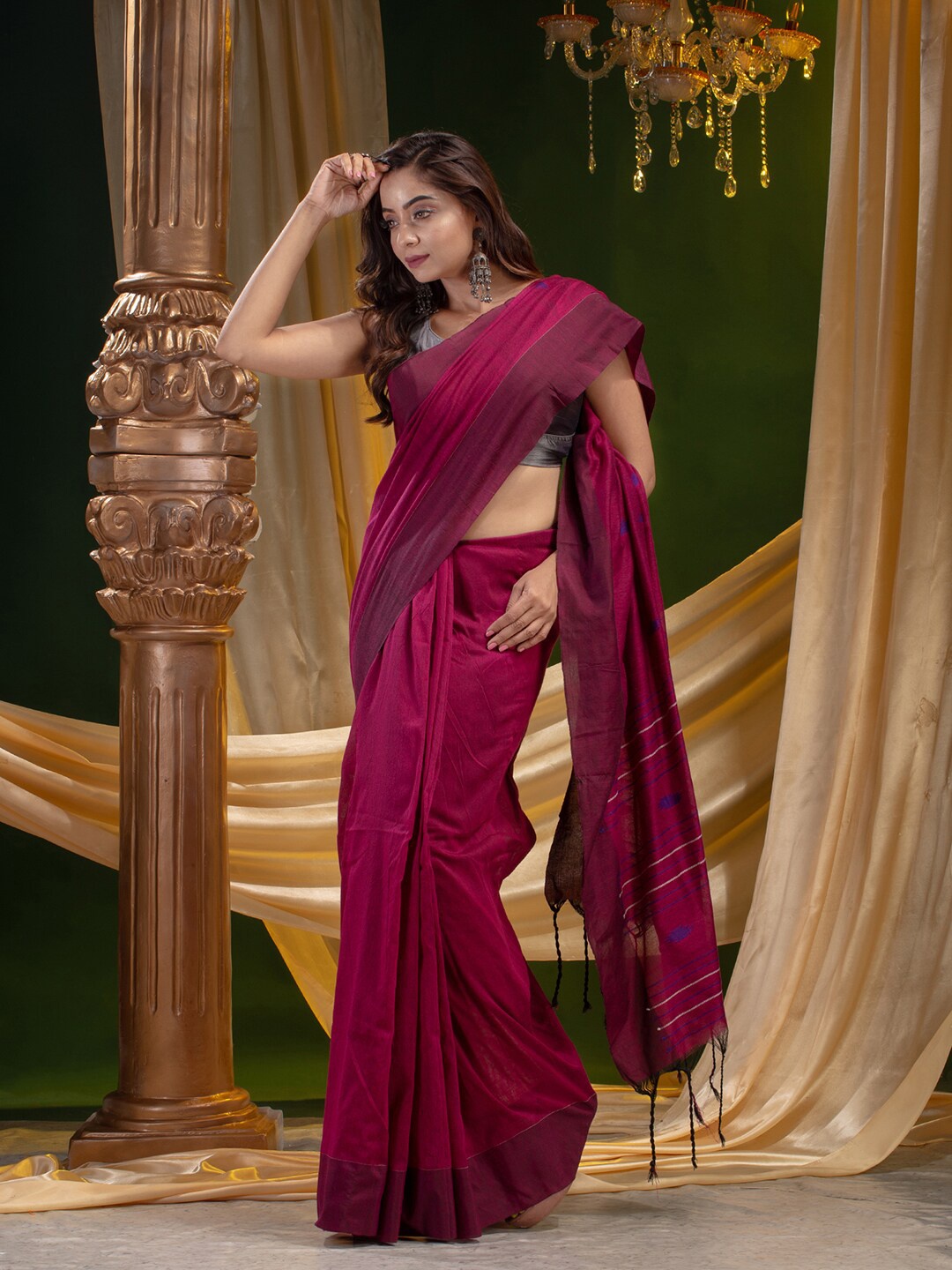 

Mitera Pink & Violet Woven Design Zari Pure Cotton Saree