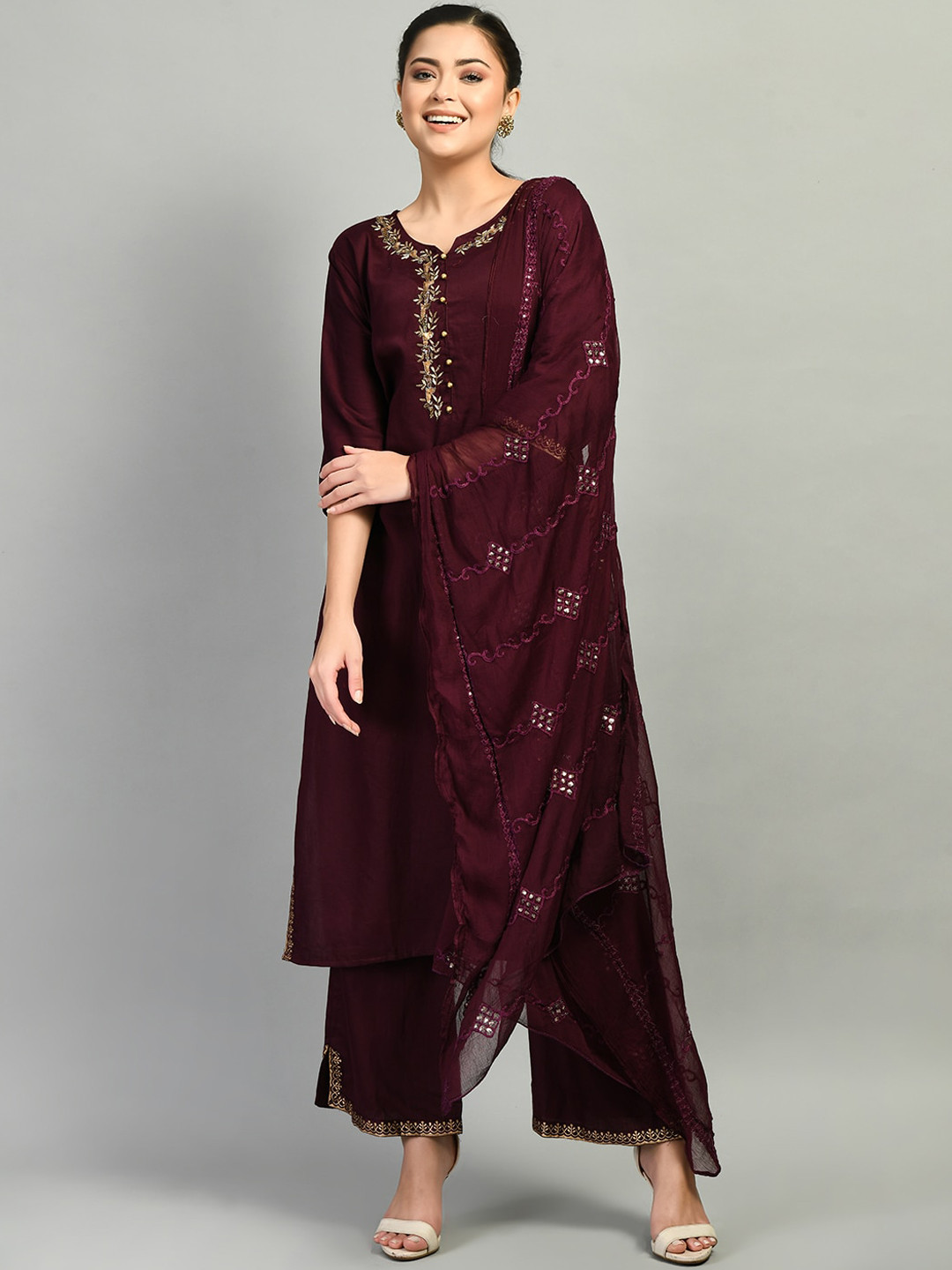 

DesiNoor com Women Purple Embroidered Beads and Stones Kurta with Palazzos & With Dupatta