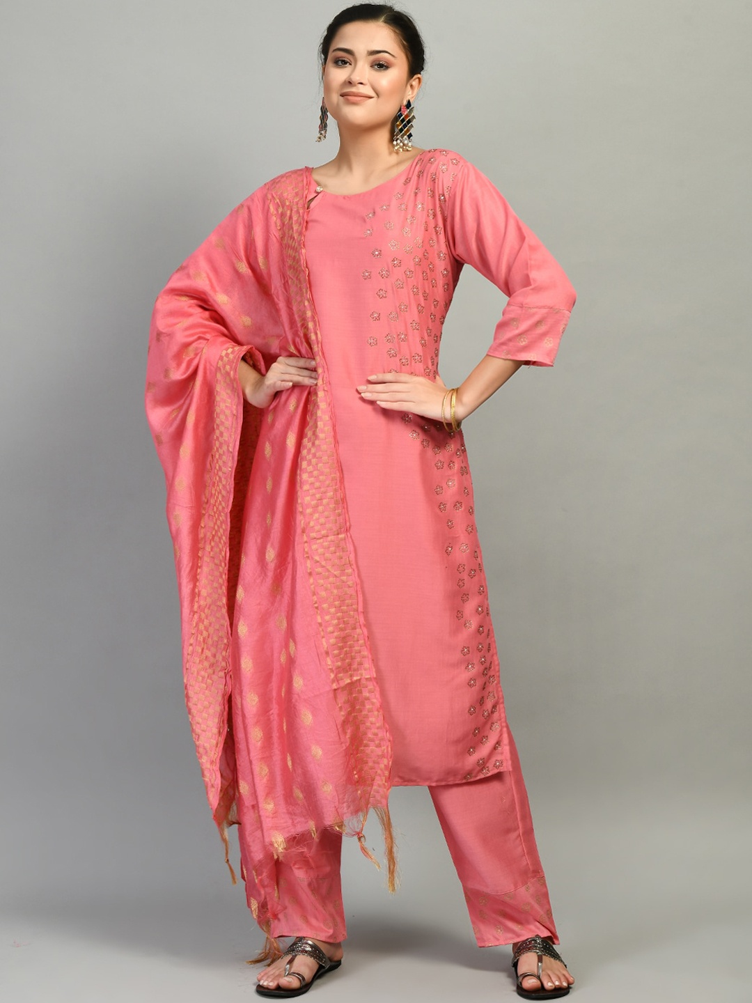 

DesiNoor com Women Pink Embroidered Beads and Stones Kurta with Trouser & Dupatta