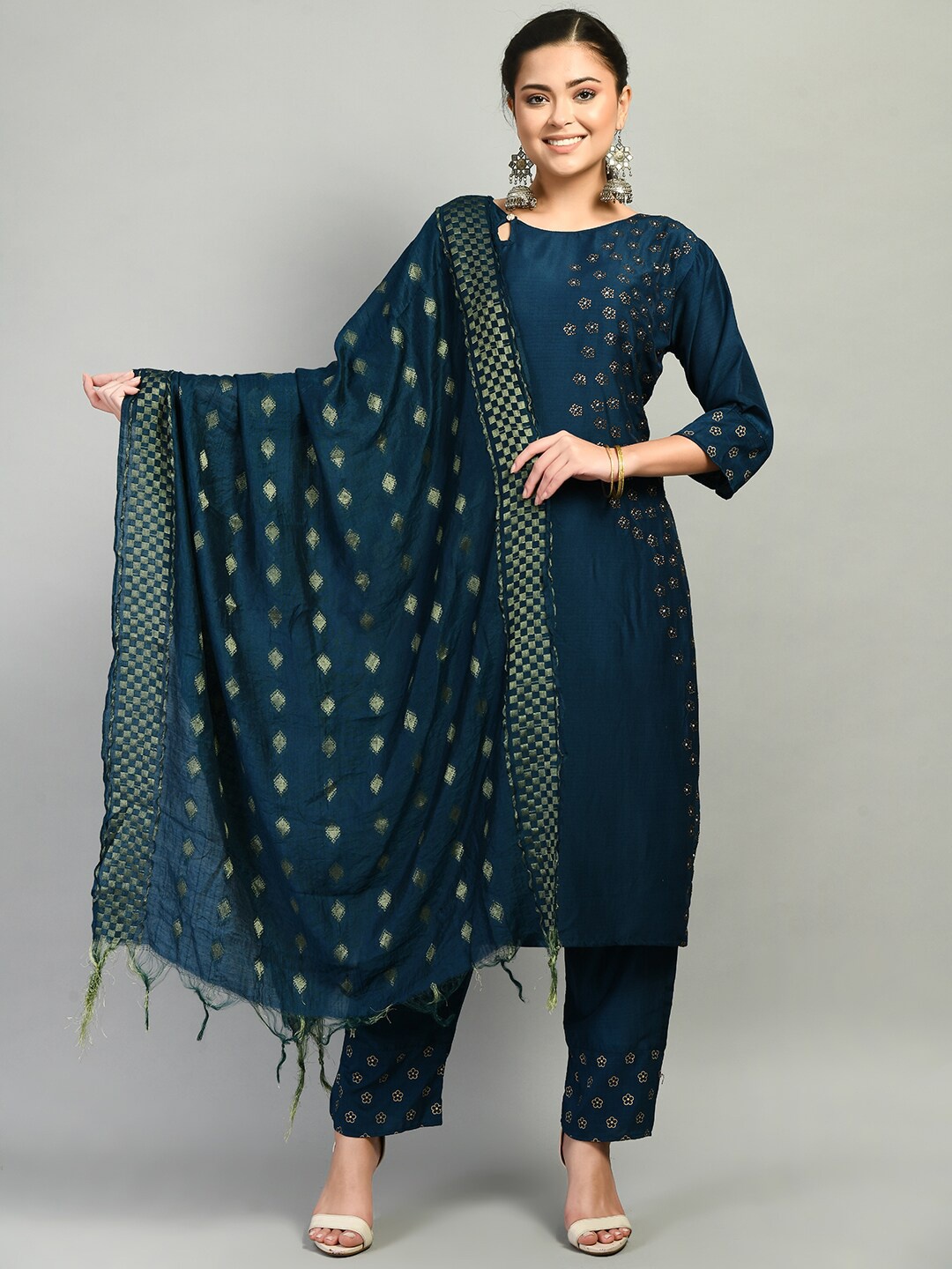 

DesiNoor com Women Teal Ethnic Motifs Embroidered Beads and Stones Kurta with Trousers & With Dupatta