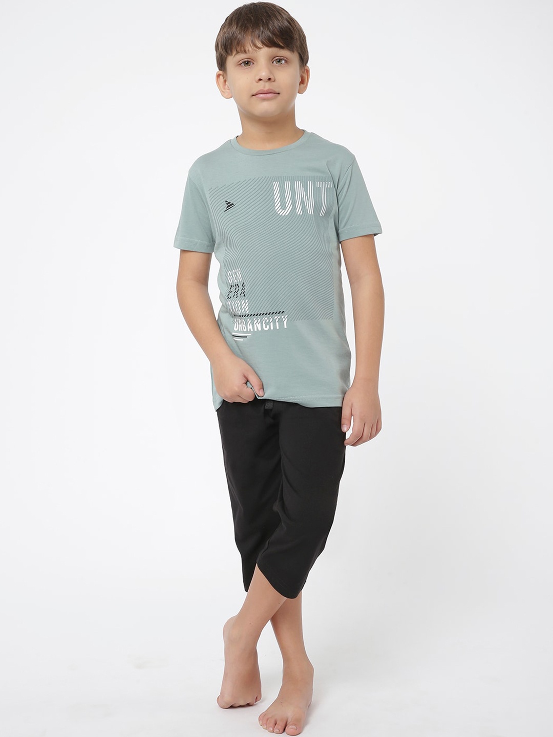 

Sweet Dreams Boys Green & Blue Printed Night suit