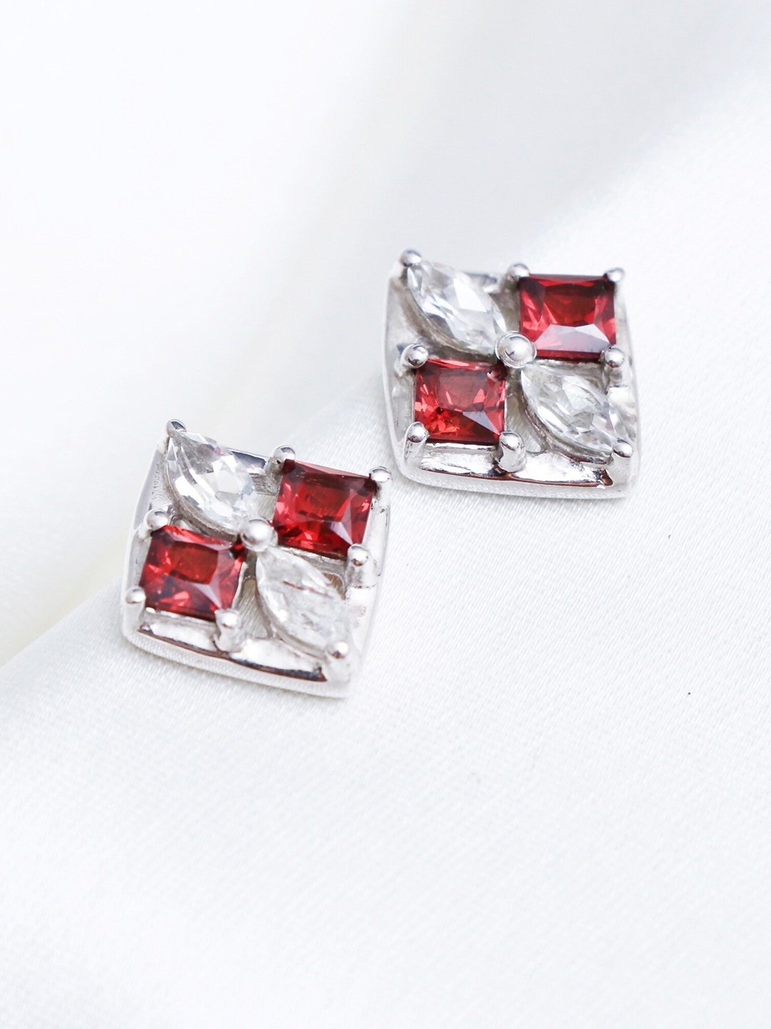 

HIFLYER JEWELS Red Contemporary Studs Earrings