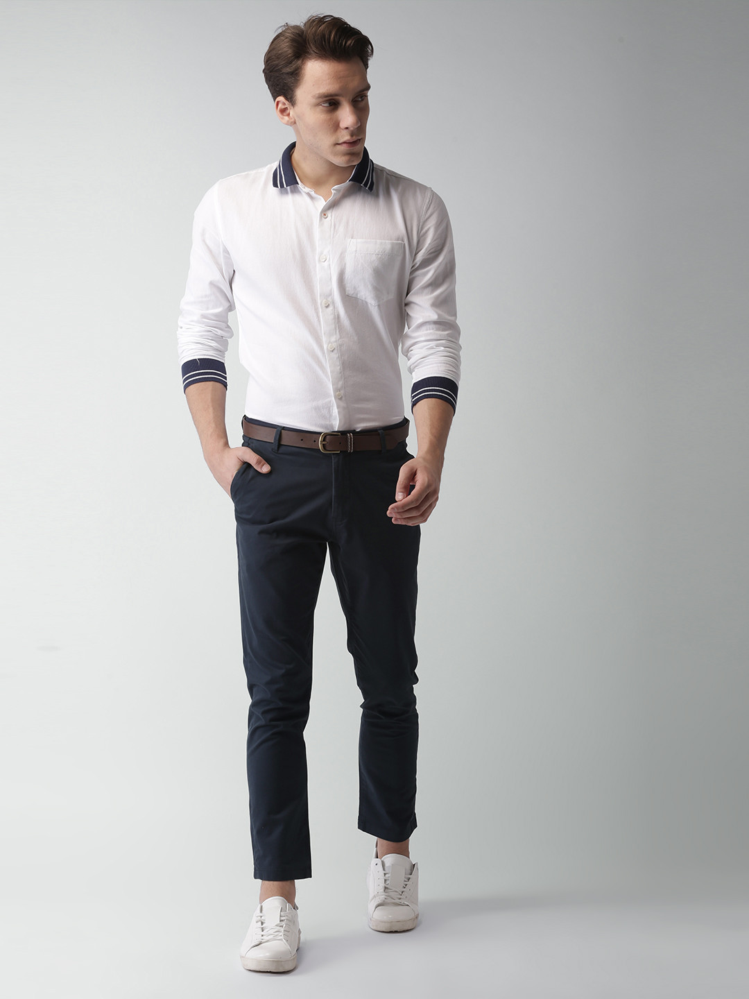 

Mast & Harbour Men Navy Blue Slim Fit Solid Chinos