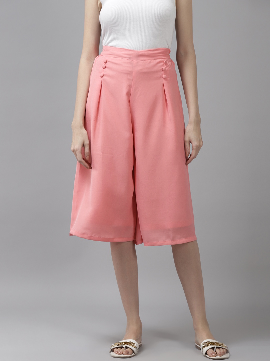 

Aarika Women Pink Solid Loose Fit Capri
