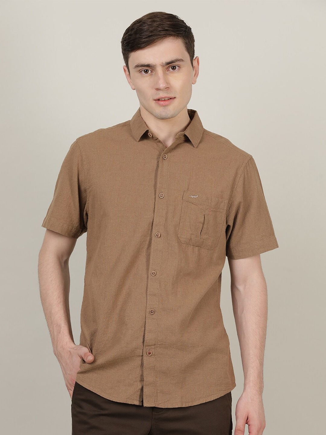 

Crocodile Men Brown Solid Classic Casual Shirt
