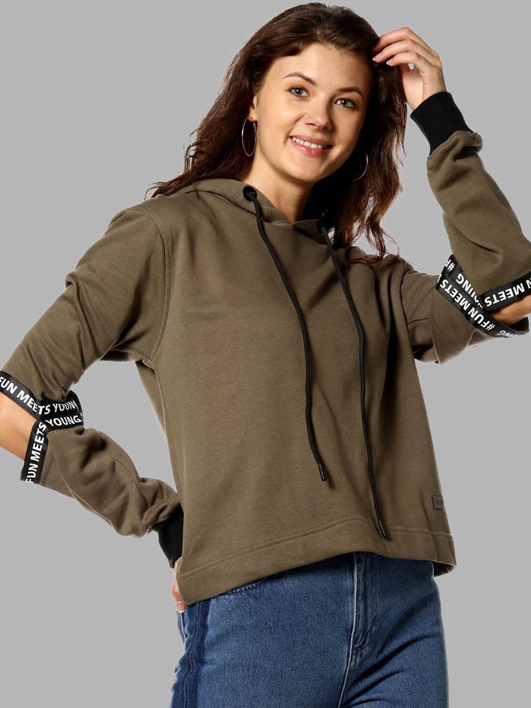 

Campus Sutra Women Green Hooded Sweatshirt