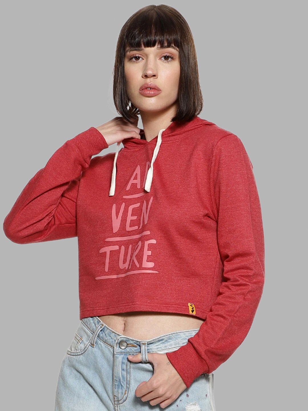 

Campus Sutra Women Maroon Printed Hooded Cropped Sweatshirt