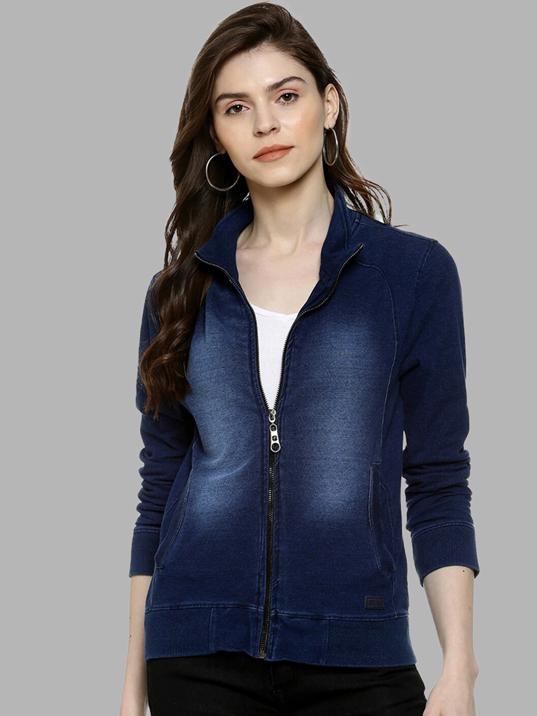 

Campus Sutra Women Blue Washed Windcheater Outdoor Denim Jacket