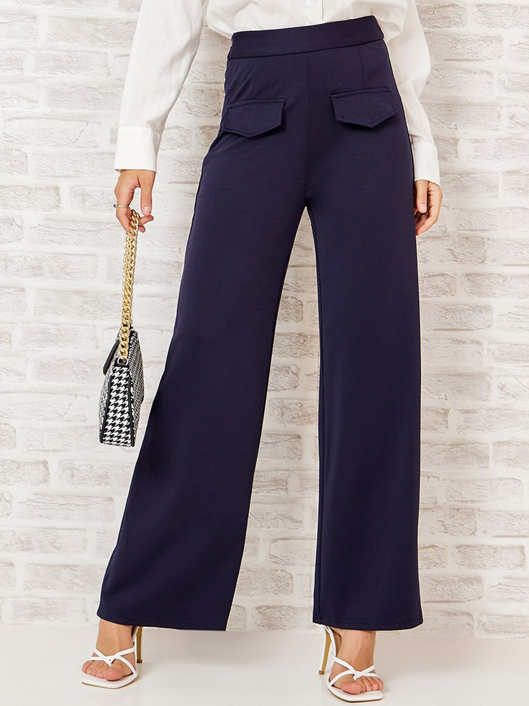 

Styli Women Navy Blue Front Mock Flap Pocket Detail Wide Leg Trouser