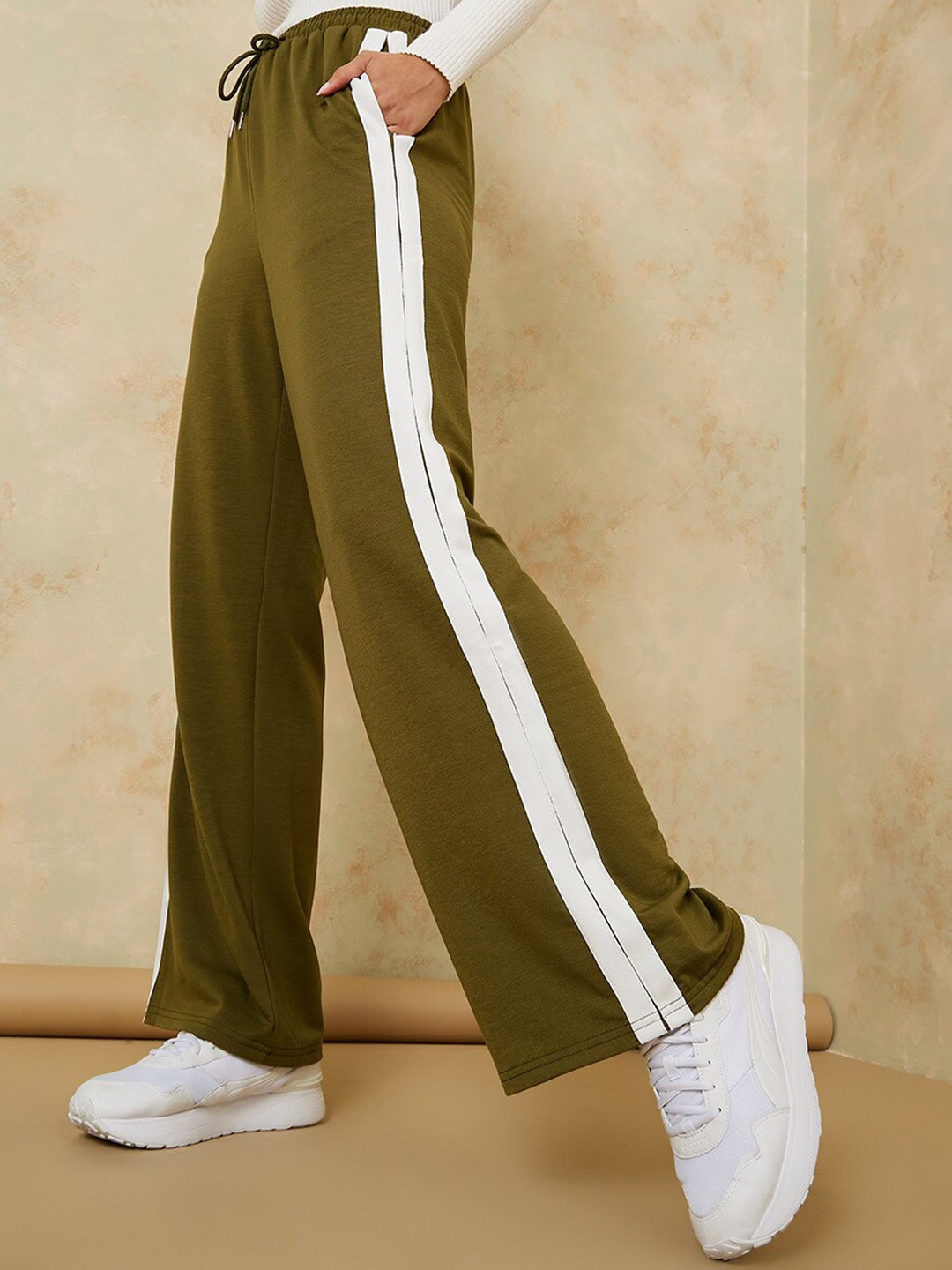

Styli Women Khaki Contrast Side Panel Tape Straight Leg Trouser