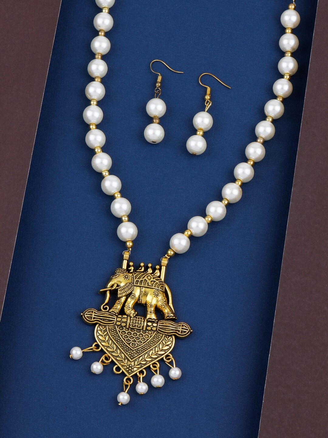 

Silver Shine Gold-Plated Elephant Shape Pendant Jewellery Set