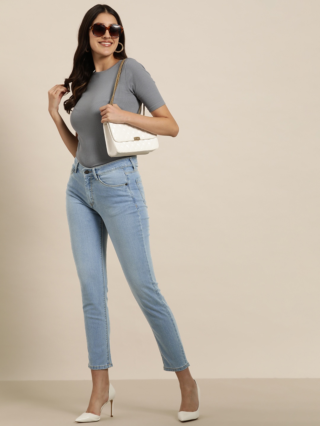 

HERE&NOW Women Mid-Rise Slim Fit Cropped Stretchable Jeans, Blue
