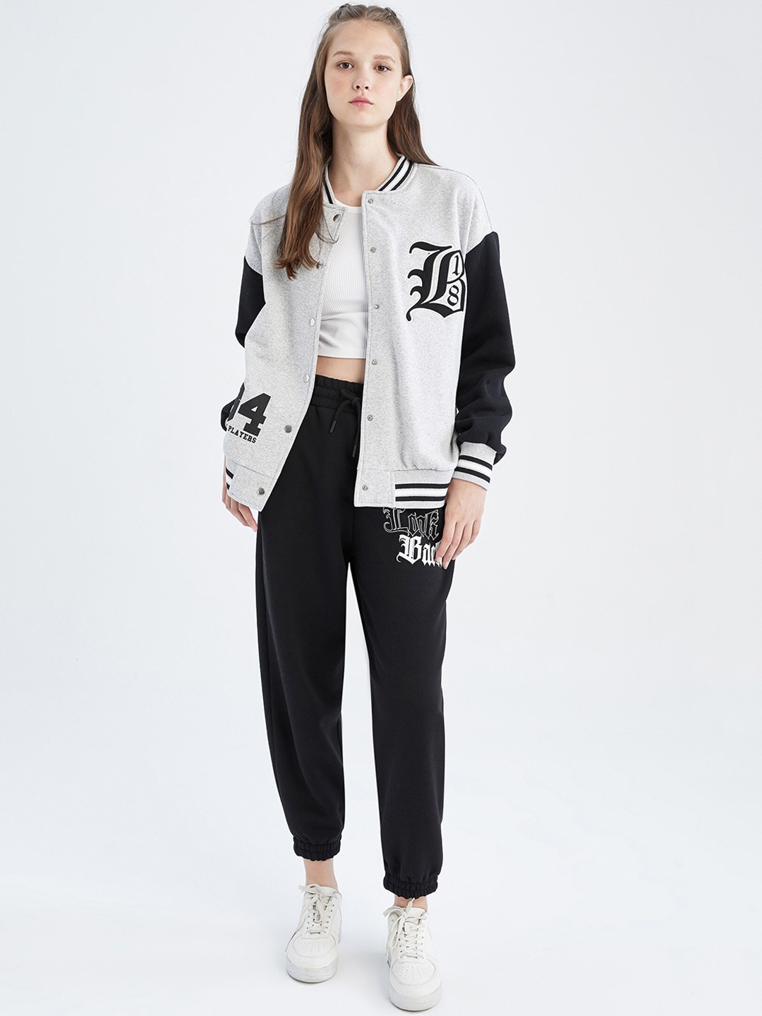 

DeFacto Women Black Printed Regular Fit Joggers